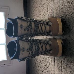 Deeluxe Men's snowboarding boot